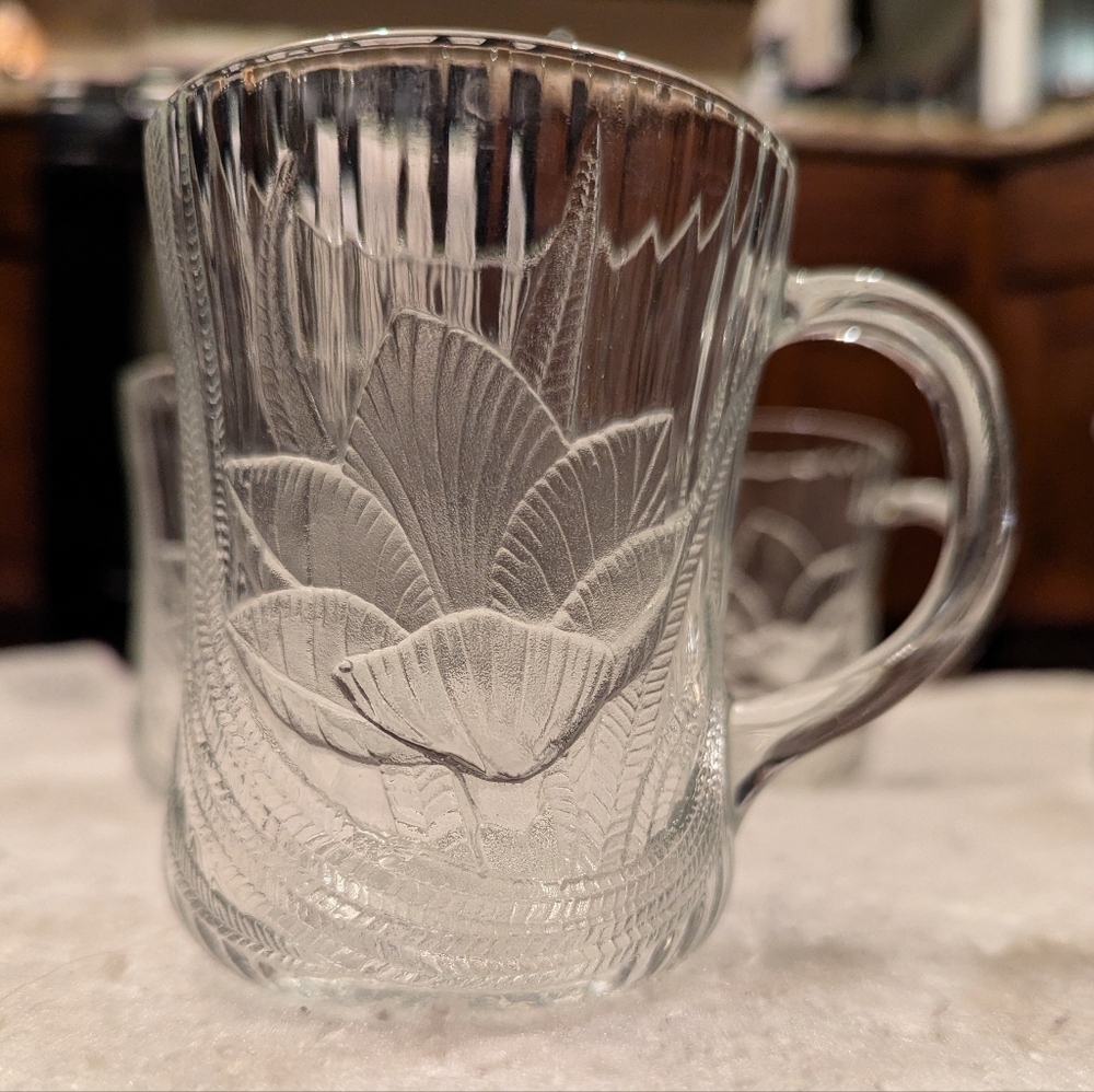 Vintage Clear Arcoroc Canterbury Crocus Embossed 5 Glass Mugs Floral Design